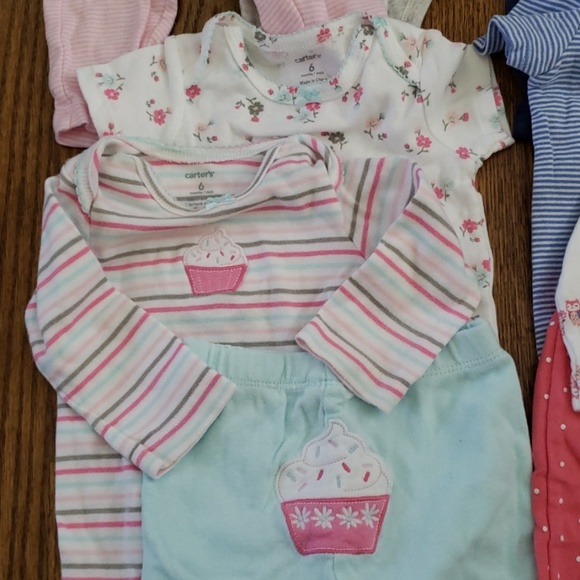 Carter's - Picture 2 of 5